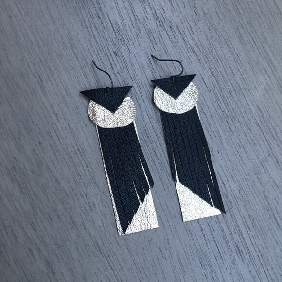 Artisan Handmade Gold and black art deco abstract fringe statement earrings - Picture 8 of 10